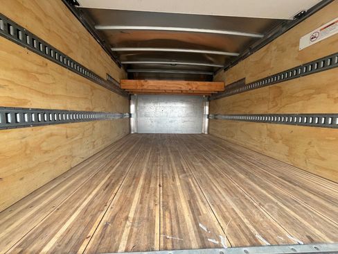 Used 2020 Ford Transit 350 DRW image 15