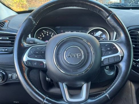 Used 2020 Jeep Compass Latitude image 15