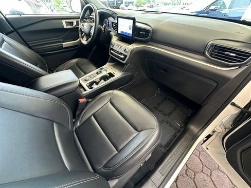 Certified 2023 Ford Explorer XLT w/ Equipment Group 202A AWD/4WD image 24