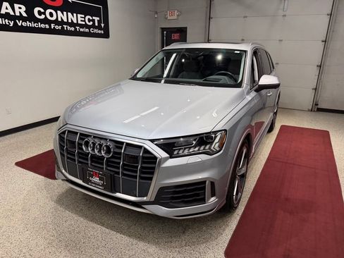 Used 2020 Audi Q7 3.0T Prestige w/ Prestige Package AWD/4WD image 4