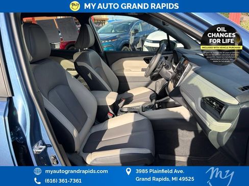 Used 2025 Subaru Forester Limited AWD/4WD image 21