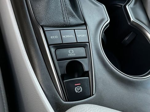 Used 2023 Toyota Camry SE image 29