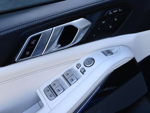 Certified 2024 BMW X7 M60i w/ Executive Package image 32