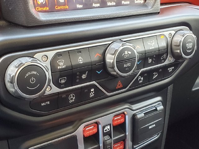 Used 2020 Jeep Wrangler Unlimited Rubicon w/ Dual Top Group AWD/4WD image 19