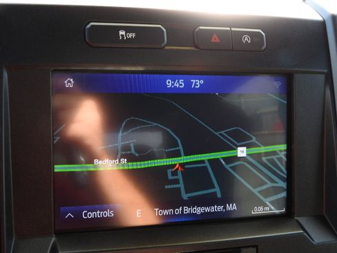 Used 2019 Ford F150 XLT w/ Equipment Group 302A Luxury AWD/4WD image 14