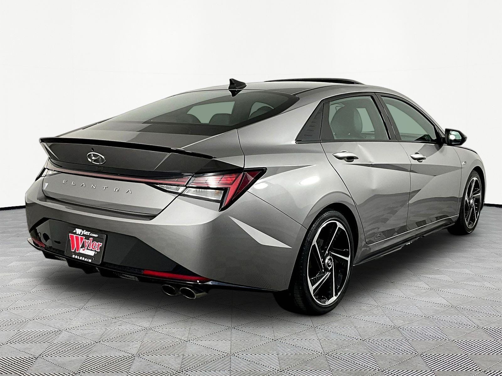Used 2022 Hyundai Elantra N Line FWD image 4