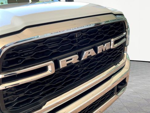 Used 2024 RAM 2500 Tradesman w/ Chrome Appearance Group AWD/4WD image 32