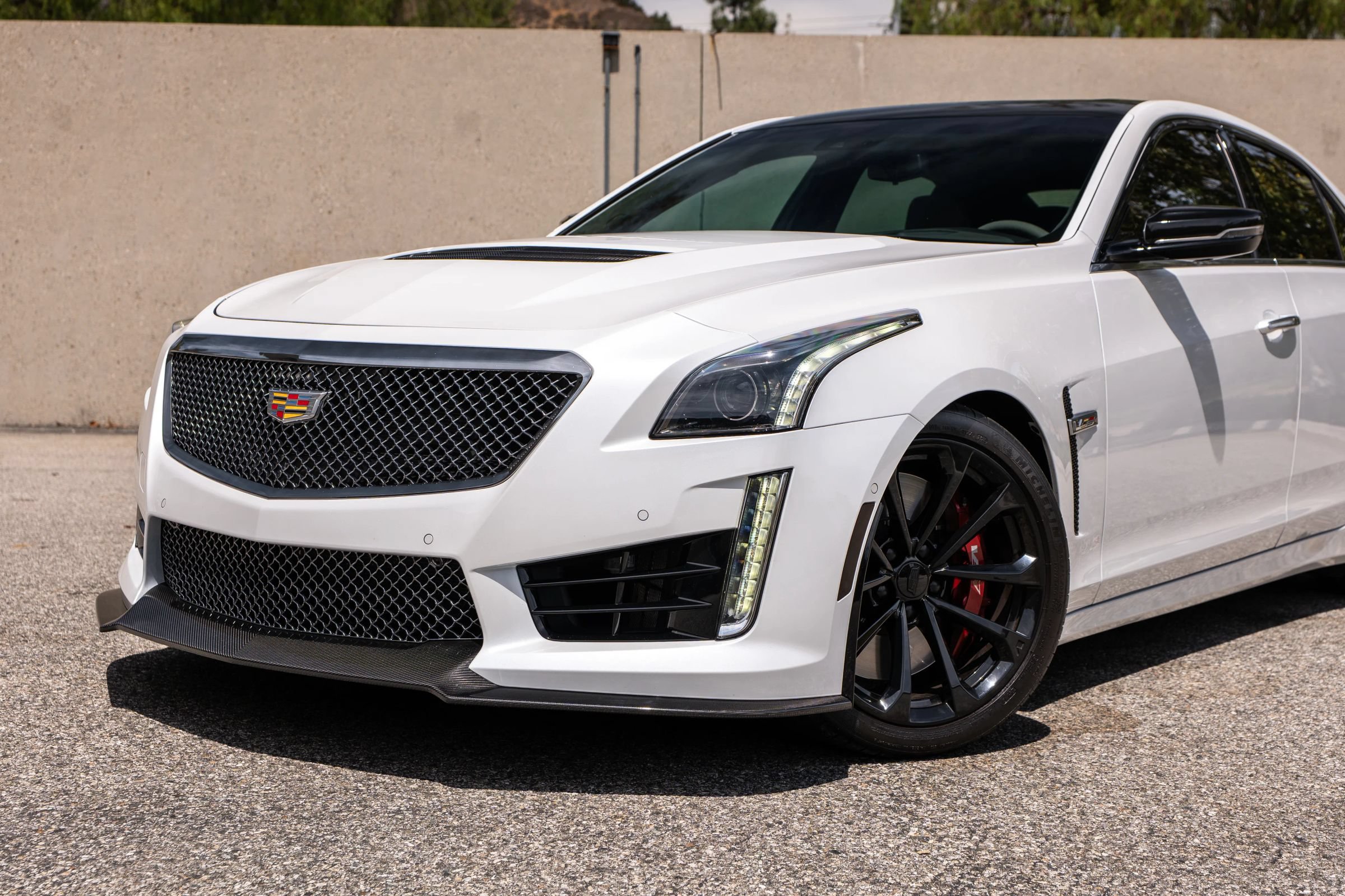 Used 2019 Cadillac CTS V w/ Carbon Fiber Package RWD image 10