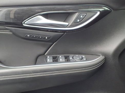 Used 2023 Buick Envision Essence image 23