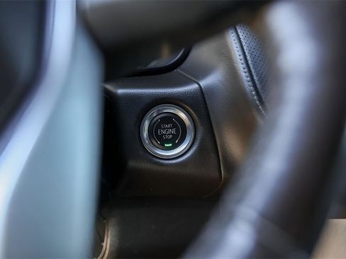 Used 2021 GMC Yukon SLT w/ SLT Luxury Plus Package image 19