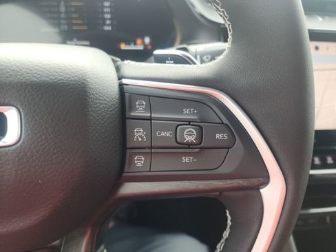 New 2026 Jeep Grand Cherokee Limited AWD/4WD image 12