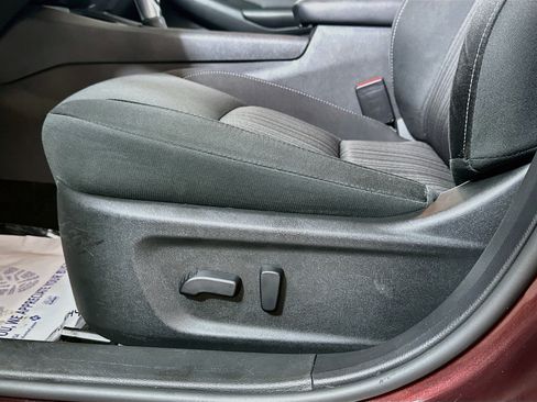 Used 2024 Nissan Altima 2.5 SV FWD image 18