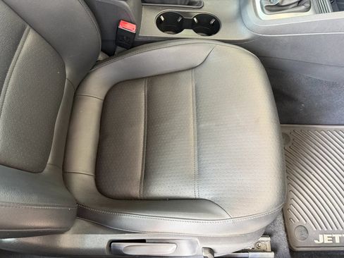 Used 2014 Volkswagen Jetta SE FWD image 13