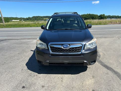 Used 2015 Subaru Forester 2.5i w/ Alloy Wheel Package AWD/4WD image 5