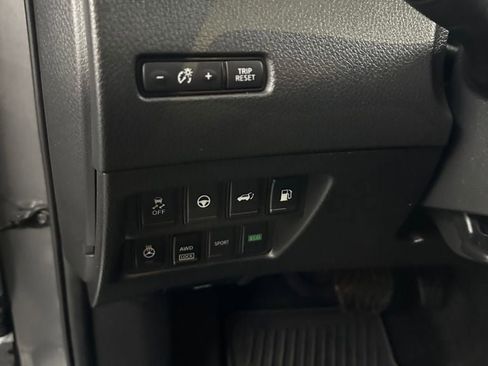 Used 2018 Nissan Rogue SL w/ Premium Package AWD/4WD image 15