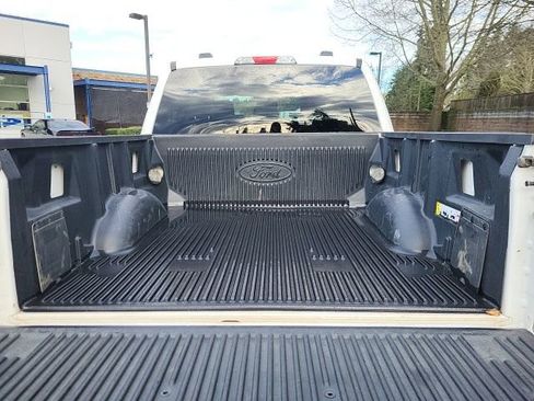 Used 2024 Ford F150 XLT image 5