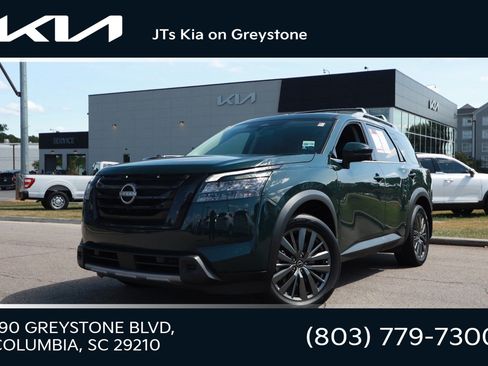 Used 2025 Nissan Pathfinder SL w/ SL Premium Package FWD image 1