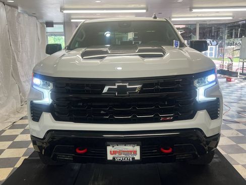 Used 2023 Chevrolet Silverado 1500 LT Trail Boss AWD/4WD image 2