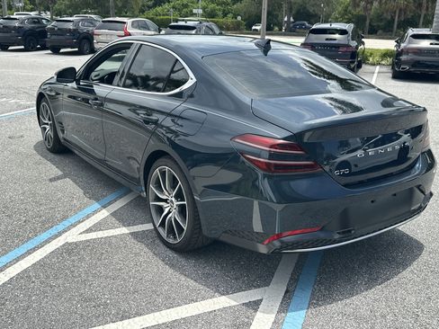 Certified 2023 Genesis G70 2.0T RWD image 9