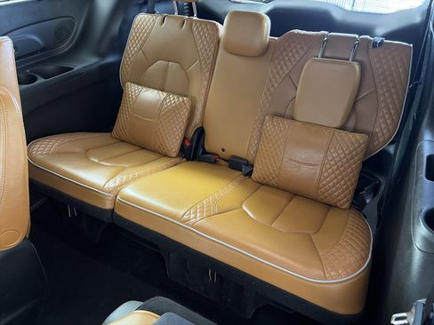 Used 2021 Chrysler Pacifica Pinnacle image 8