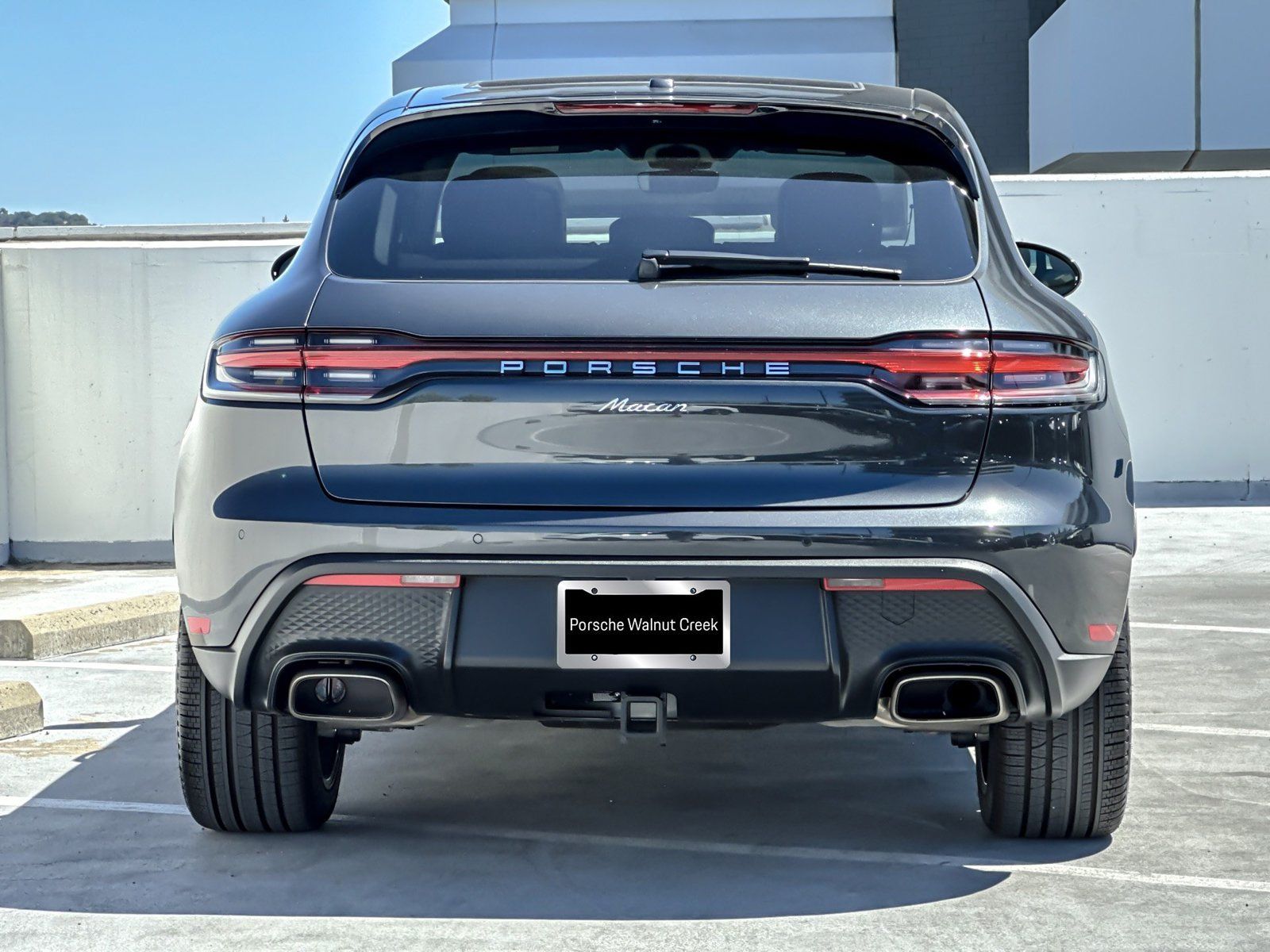 Certified 2026 Porsche Macan AWD/4WD image 8