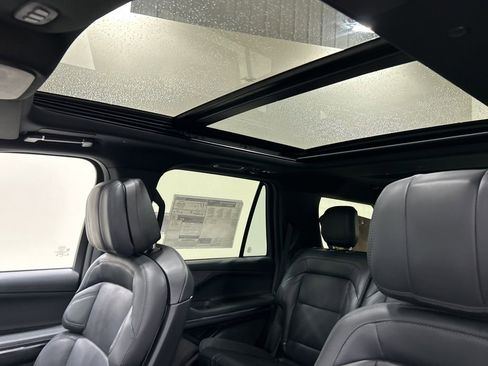 New 2026 Lincoln Navigator Reserve AWD/4WD image 25