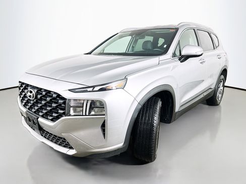 Used 2023 Hyundai Santa Fe SEL image 3