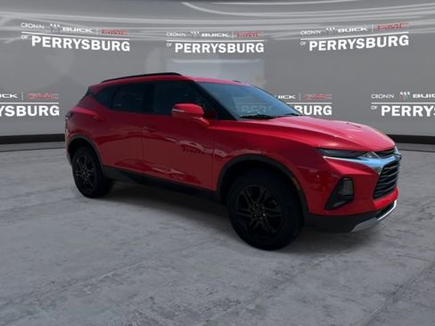 Used 2019 Chevrolet Blazer LT FWD image 2