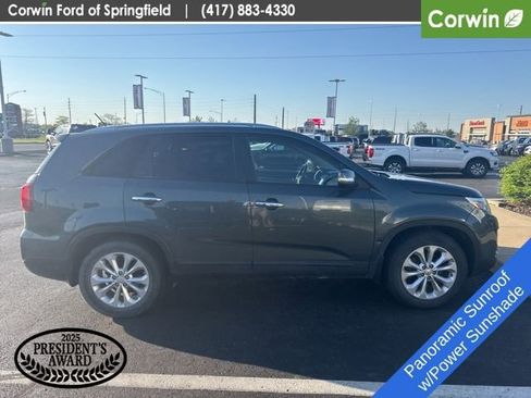 Used 2015 Kia Sorento EX w/ EX V6 Touring Package image 4