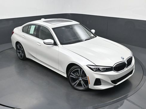 Used 2024 BMW 330i Sedan RWD image 32