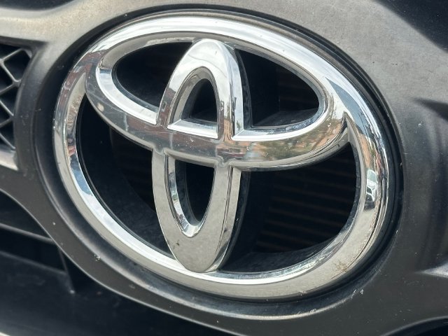Used 2015 Toyota Tacoma 4x4 Double Cab w/ SR5 Package image 9