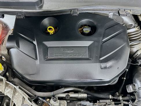 Used 2019 Ford Escape Titanium image 30