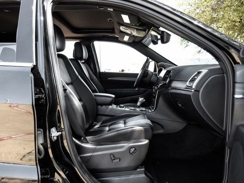 Used 2022 Jeep Grand Cherokee Limited w/ Tech Group image 46