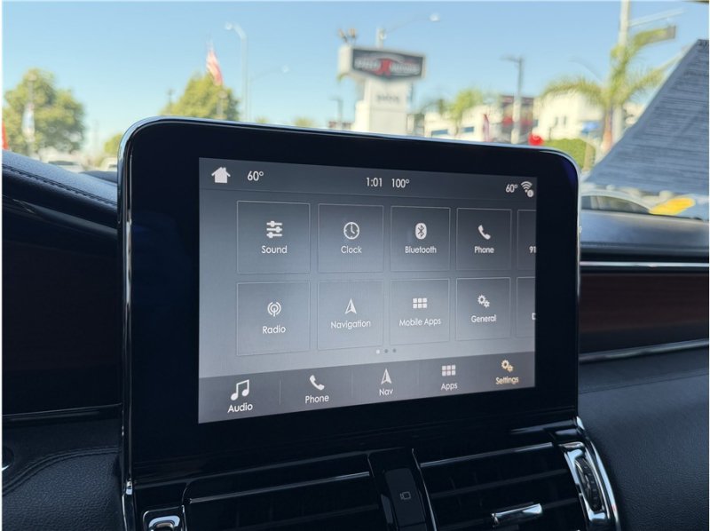 Used 2019 Lincoln Navigator Select RWD image 53
