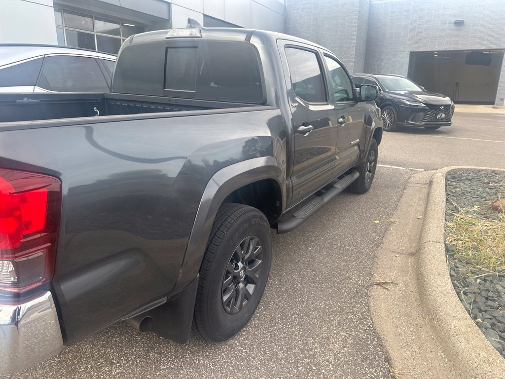 Used 2021 Toyota Tacoma SR5 AWD/4WD image 14