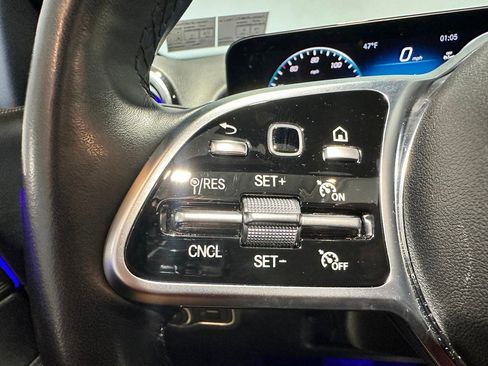 Certified 2023 Mercedes-Benz GLB 250 4MATIC image 18