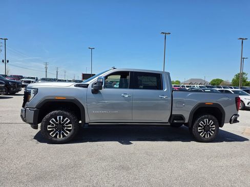 New 2026 GMC Sierra 2500 Denali Ultimate AWD/4WD image 4