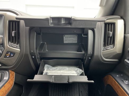 Used 2019 Chevrolet Silverado 3500 High Country w/ Duramax Plus Package image 46