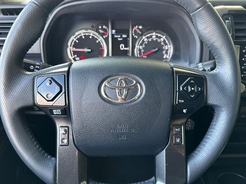 Certified 2024 Toyota 4Runner TRD Off-Road image 15