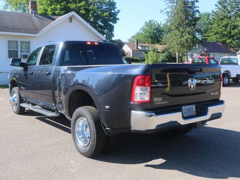 Used 2022 RAM 3500 Big Horn AWD/4WD image 3