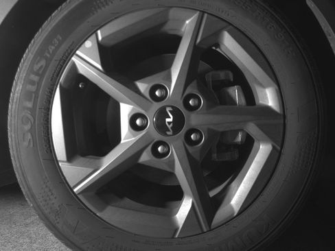 Used 2025 Kia K4 LXS image 13