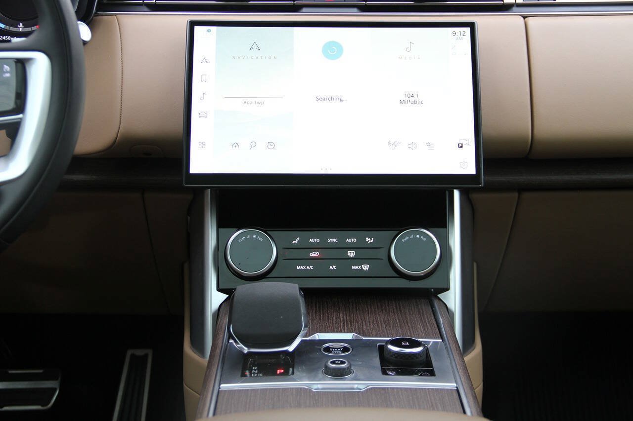 Used 2023 Land Rover Range Rover SE AWD/4WD image 22