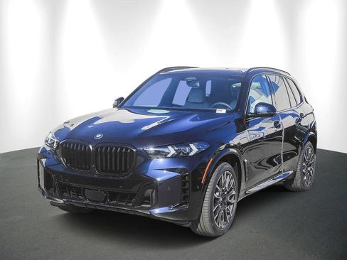 Used 2026 BMW X5 xDrive50e w/ M Sport Package AWD/4WD image 3