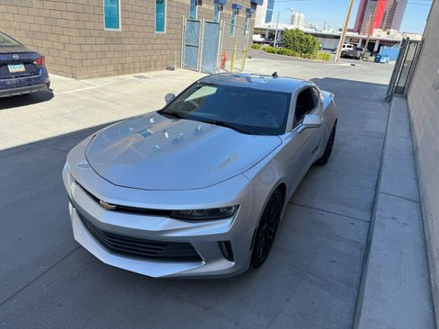 Used 2018 Chevrolet Camaro LT RWD image 9