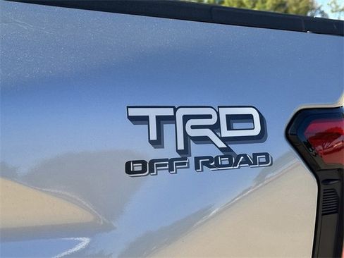 Used 2024 Toyota Tacoma TRD Off-Road w/ TRD Off Road Upgrade Package image 7