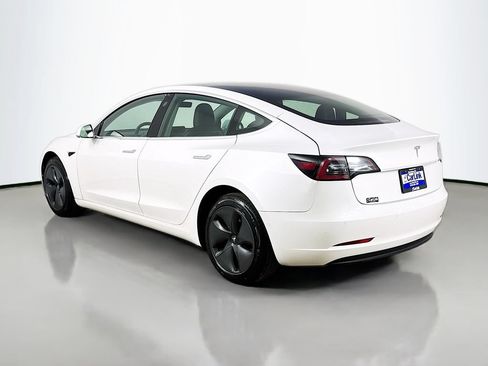 Used 2020 Tesla Model 3 Standard Range RWD image 5