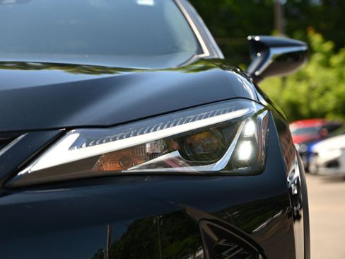 Used 2021 Lexus UX 250h F Sport w/ F Sport Premium Package AWD/4WD image 9