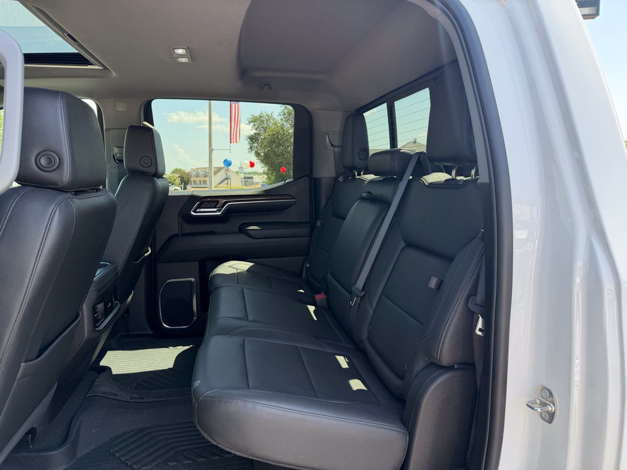 Used 2024 Chevrolet Silverado 1500 LT Trail Boss w/ Convenience Package II AWD/4WD image 23
