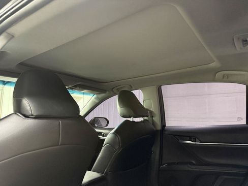 Used 2019 Toyota Camry XSE FWD image 26