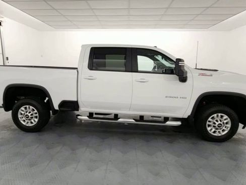 Used 2025 Chevrolet Silverado 2500 LT w/ All Star Edition image 9